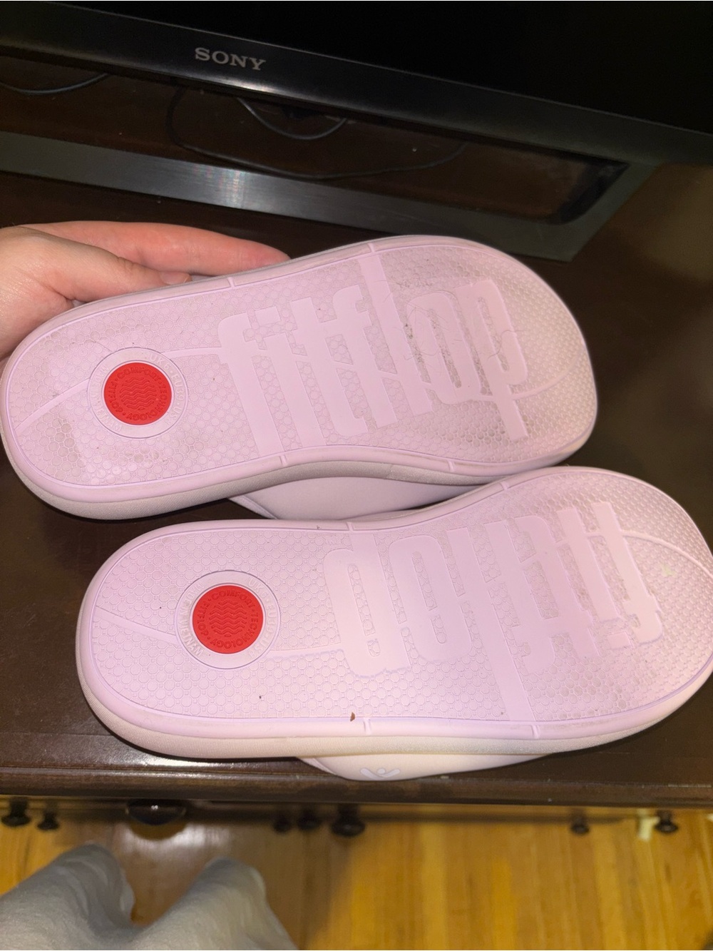 NWOT FitFlop Pink/purple Comfort Slides Size 8 - Picture 3 of 3